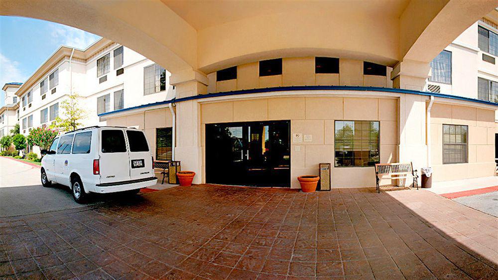 Quality Inn & Suites Airport Austin Exterior foto